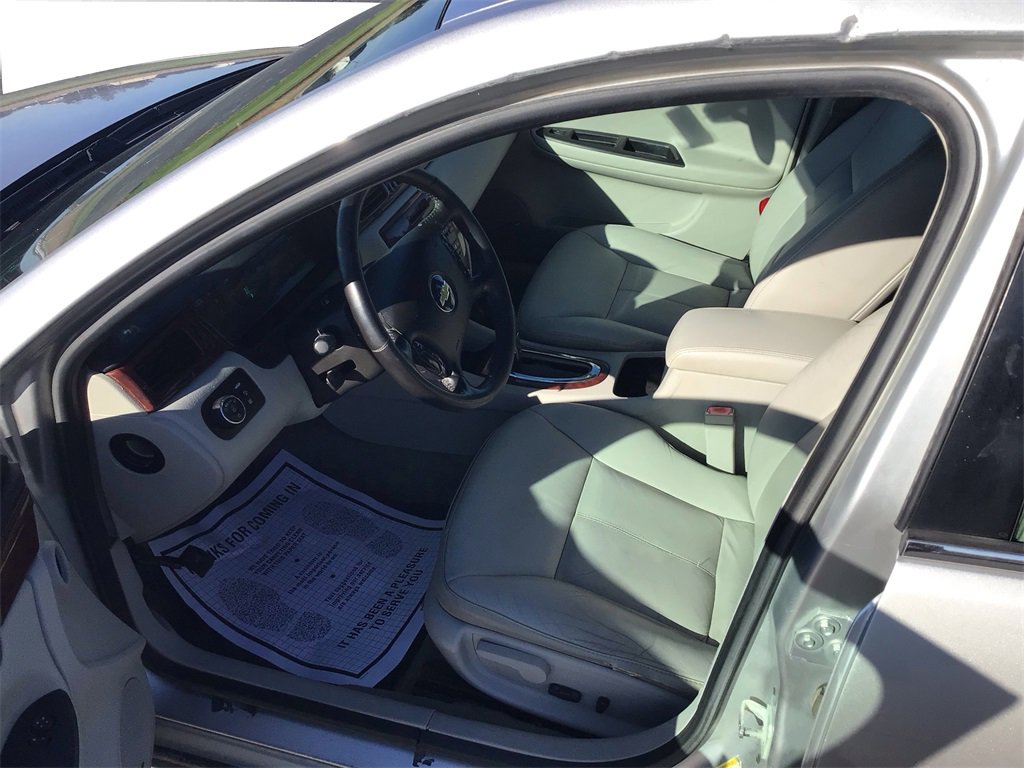 Used 2006 Chevrolet Impala LTZ image 9