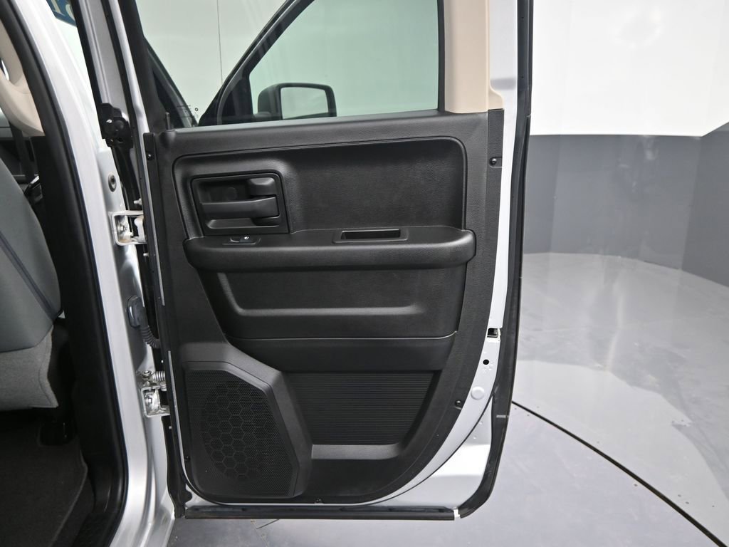 Used 2019 RAM 1500 Tradesman w/ Tradesman SXT Package image 31