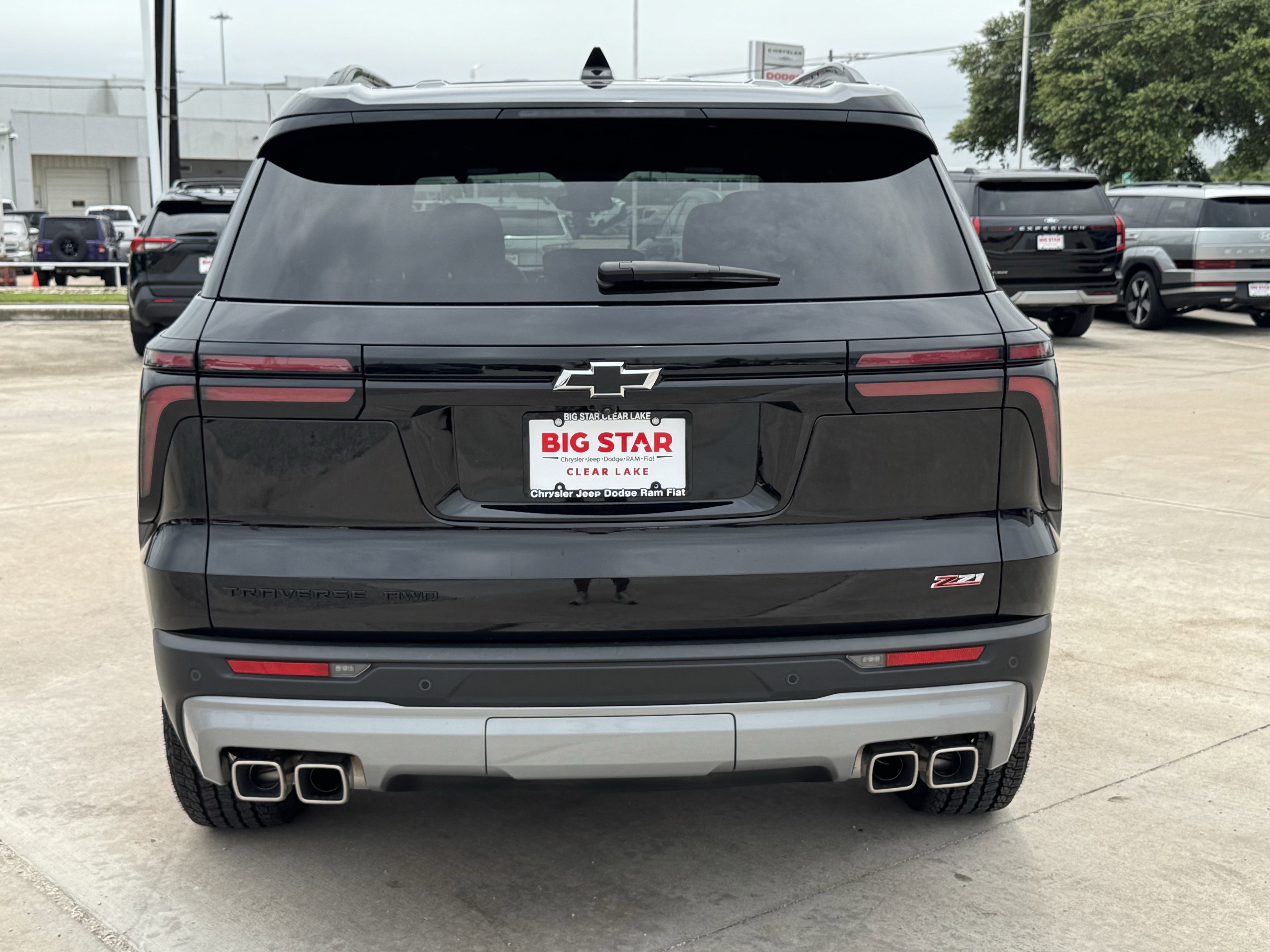 Used 2025 Chevrolet Traverse Z71 w/ Driver Confidence Package AWD/4WD image 10
