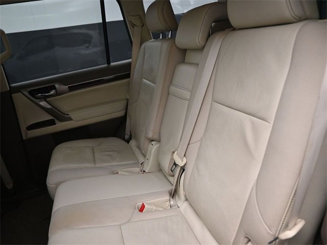 Used 2017 Lexus GX 460 image 12
