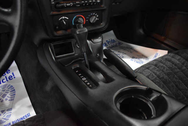 Used 2002 Chevrolet Camaro LT w/ Preferred Equipment Group 1 RWD image 12