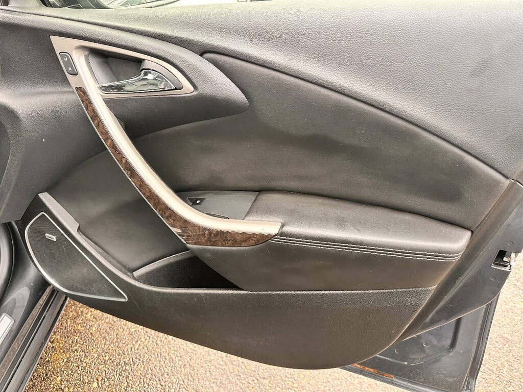 Used 2013 Buick Verano Leather image 12