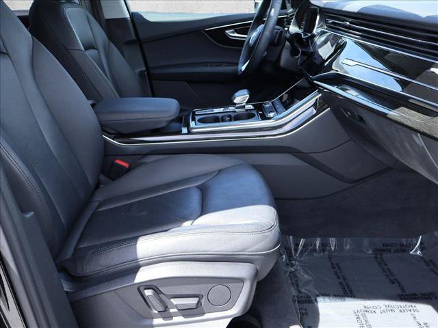 Used 2023 Audi Q7 3.0T Premium w/ Convenience Package AWD/4WD image 25