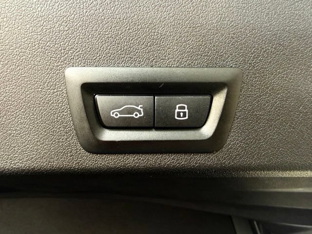 Used 2025 BMW XM AWD/4WD image 23
