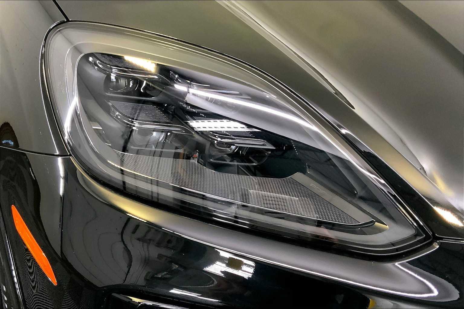 New 2026 Porsche Cayenne GTS image 12