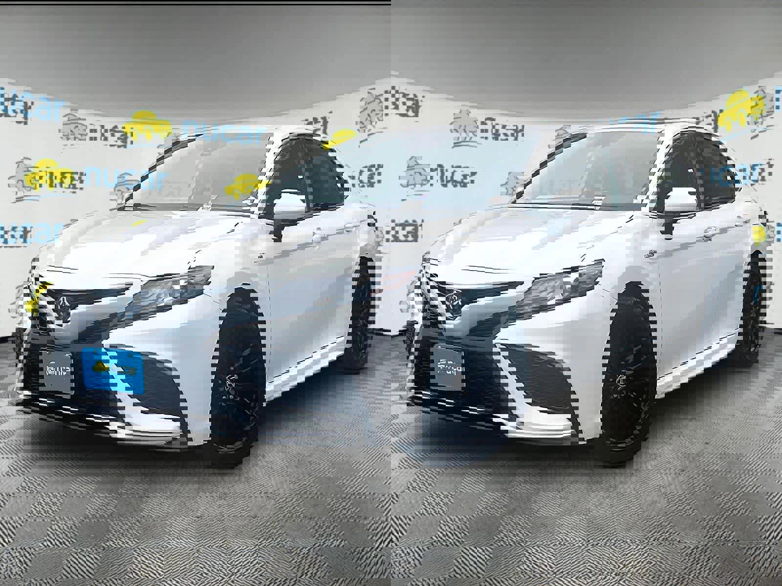 Used 2021 Toyota Camry XSE w/ Navigation Upgrade Package image 3