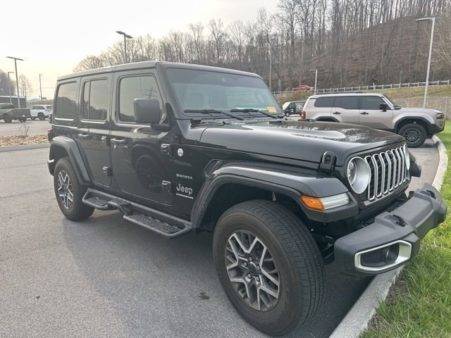 Used 2024 Jeep Wrangler Sahara w/ Technology Group image 27