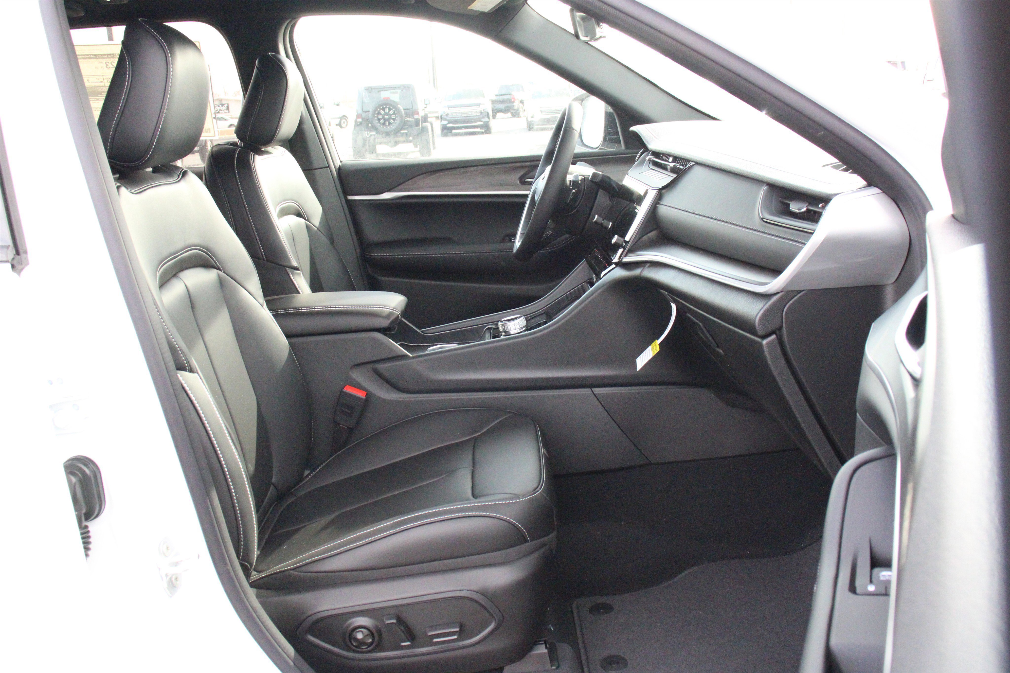 New 2026 Jeep Grand Cherokee Limited image 26