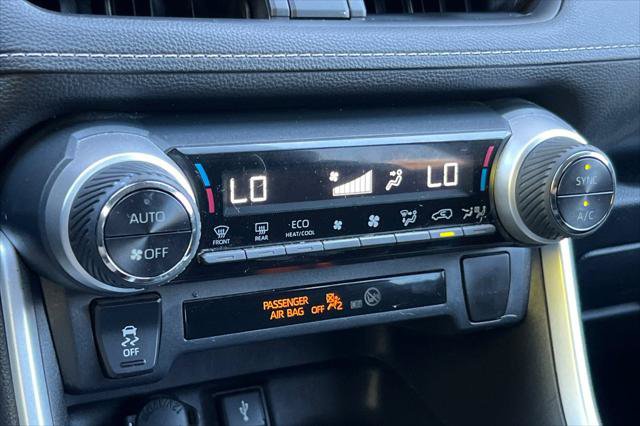 Certified 2021 Toyota RAV4 LE AWD/4WD image 22