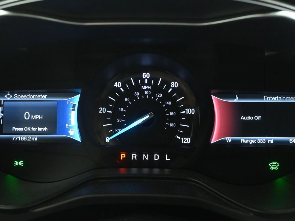 Used 2020 Ford Fusion SE image 13