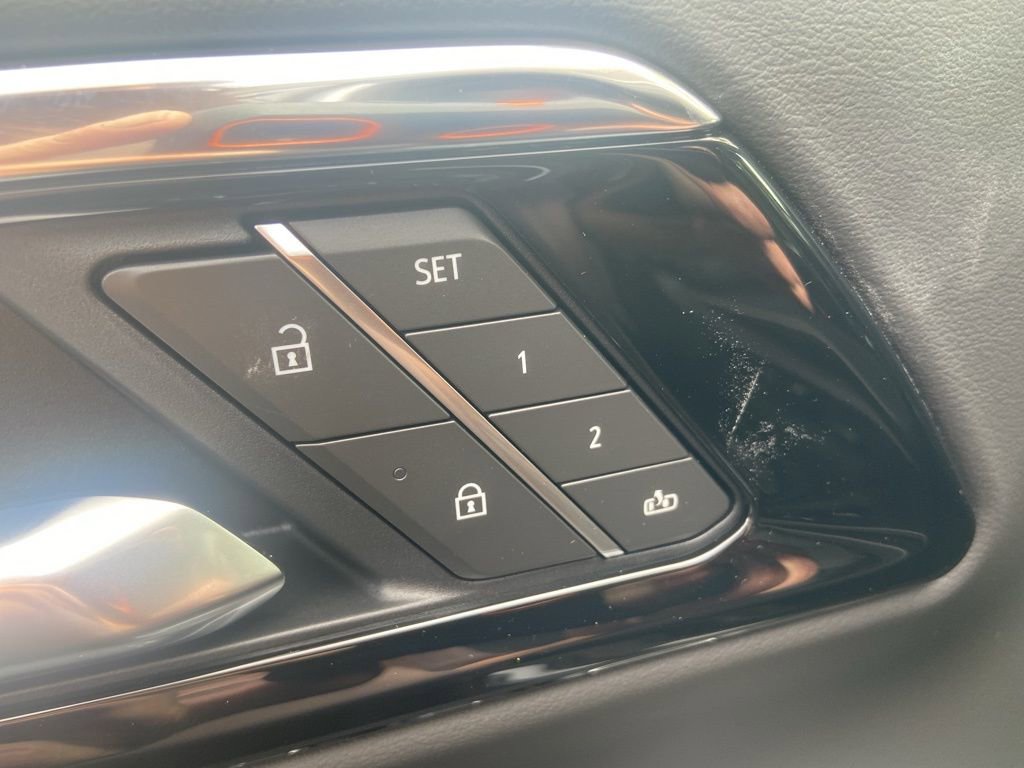 New 2025 Chevrolet Suburban Premier w/ Sun And Tow Package image 9