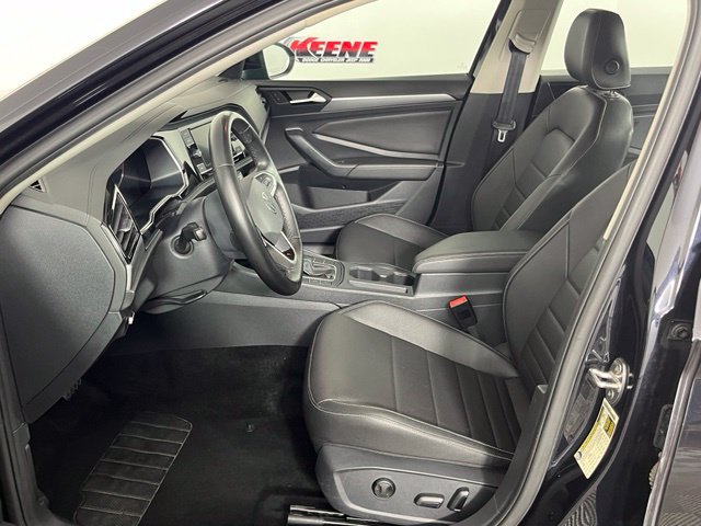 Used 2024 Volkswagen Jetta SE FWD image 22