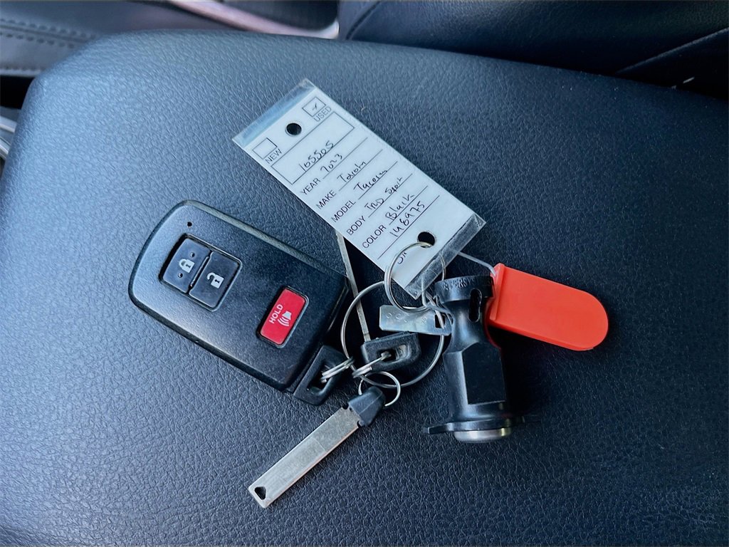 Used 2023 Toyota Tacoma TRD Sport image 32