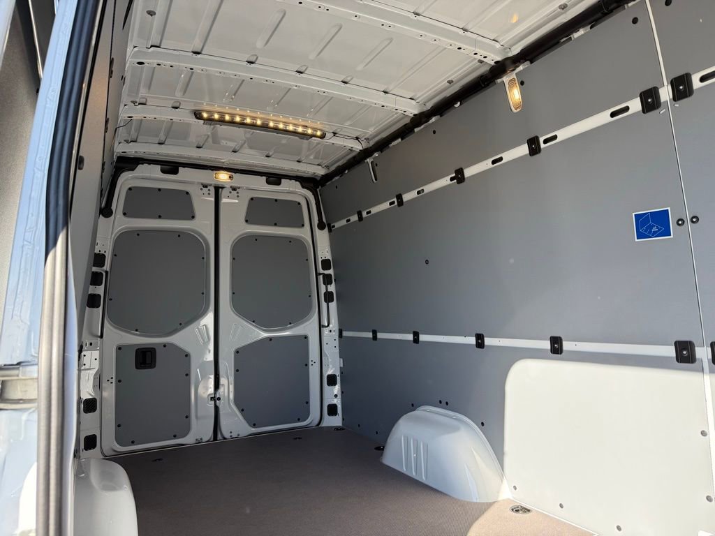 New 2026 Mercedes-Benz Sprinter 2500 image 14