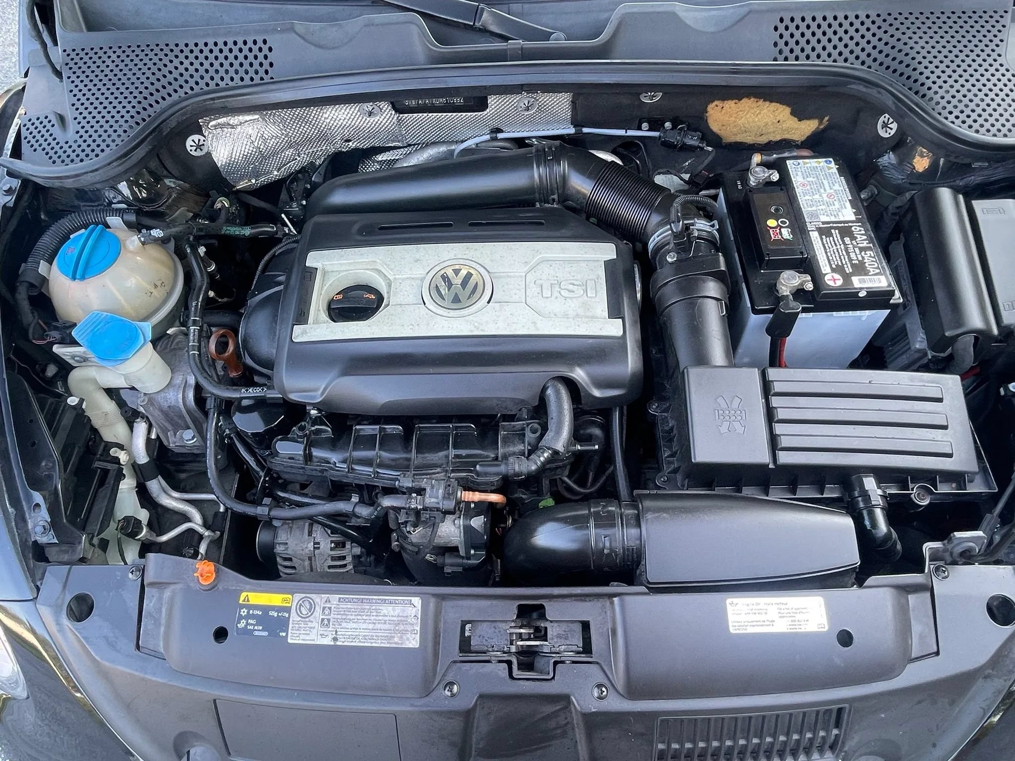 Used 2013 Volkswagen Beetle 2.0T FWD image 13