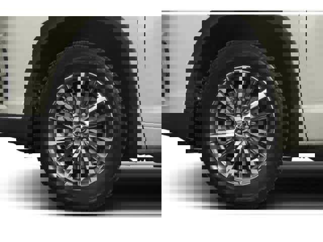 Used 2019 Toyota Highlander XLE image 14