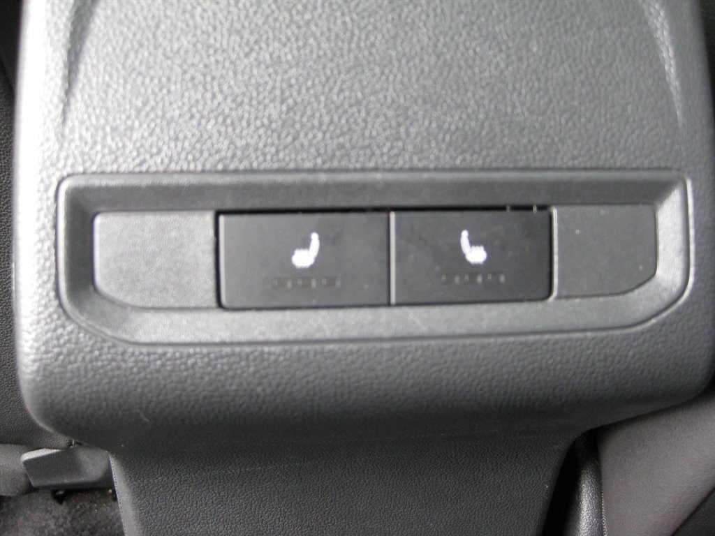 Used 2021 Volkswagen Jetta R-Line w/ R-Line Cold Weather Package image 26