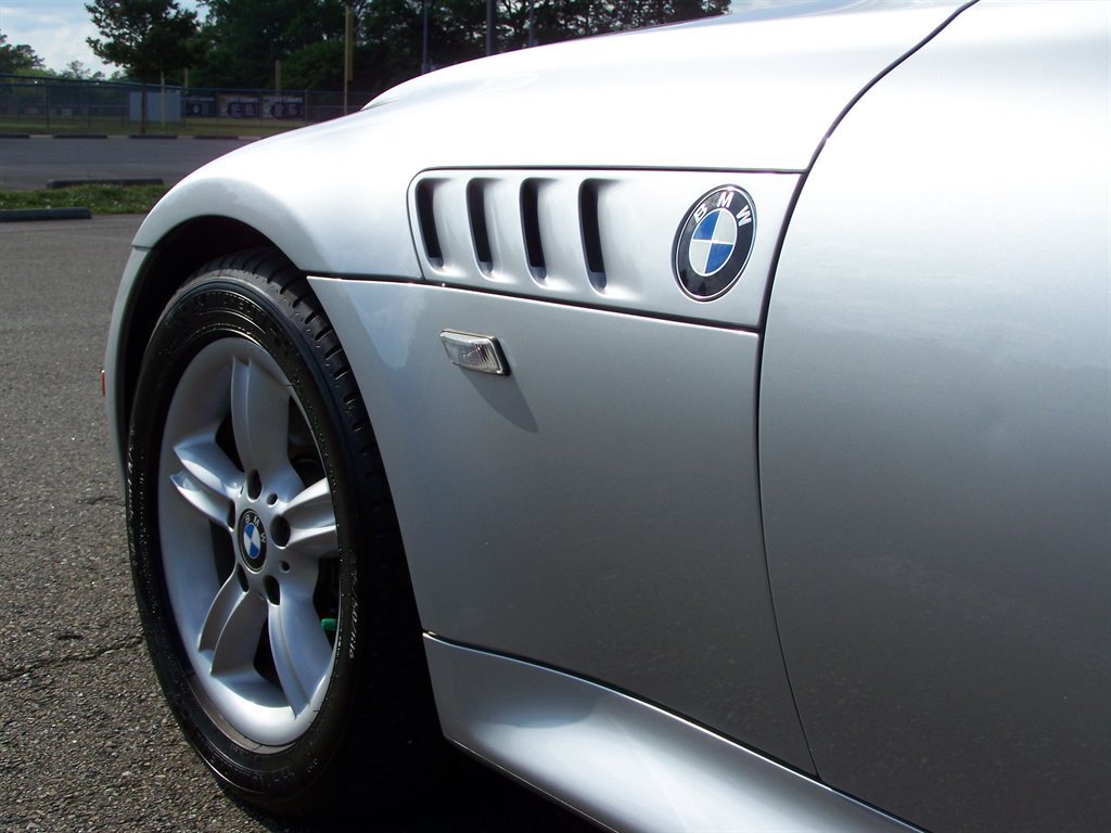 Used 2000 BMW Z3 2.5i RWD image 19