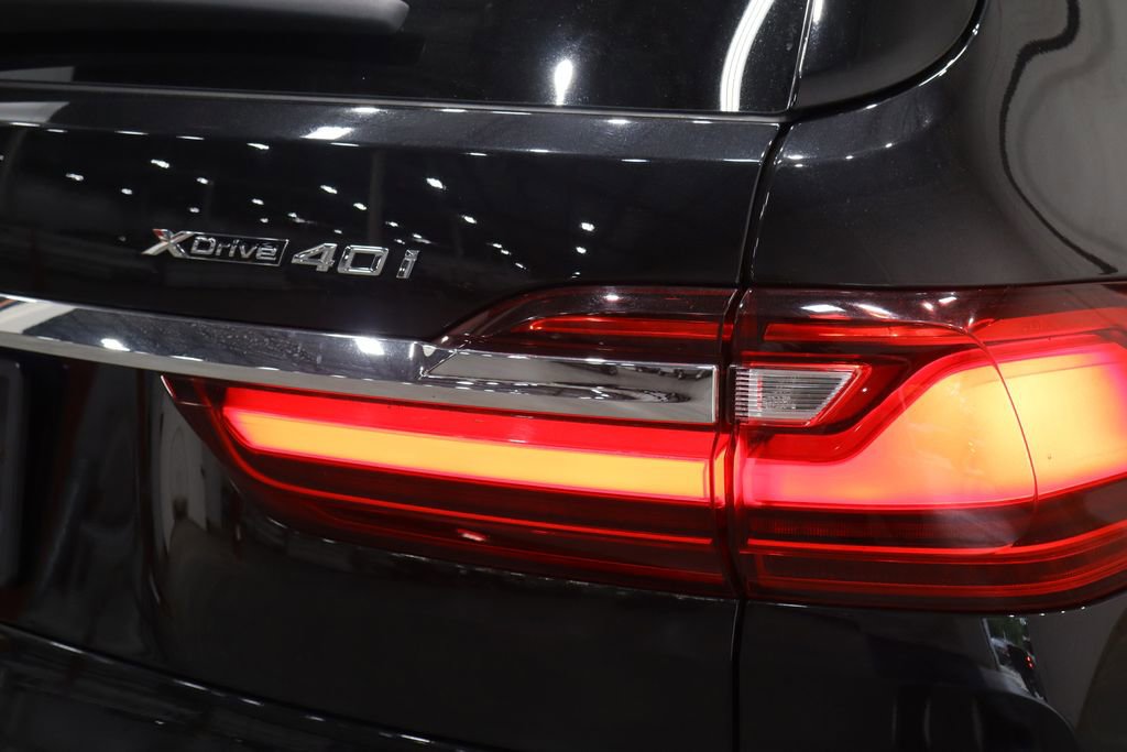 Used 2022 BMW X7 xDrive40i w/ Cold Weather Package image 53