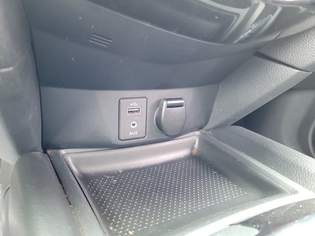 Used 2017 Nissan Rogue SV FWD image 30