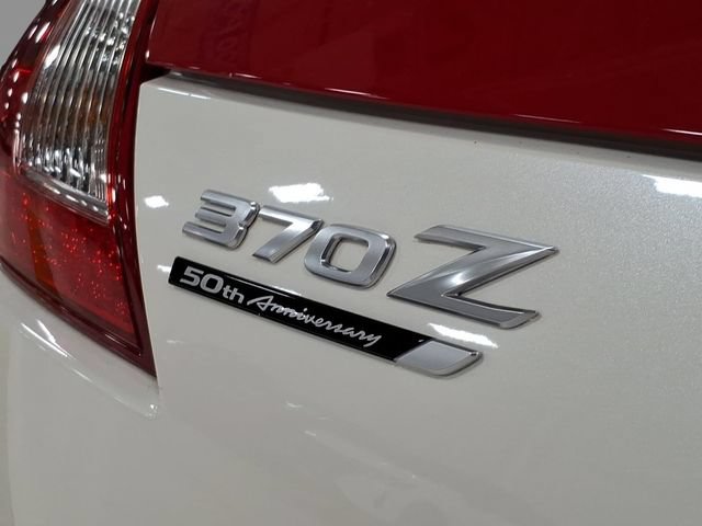 Used 2020 Nissan 370Z Coupe RWD image 8