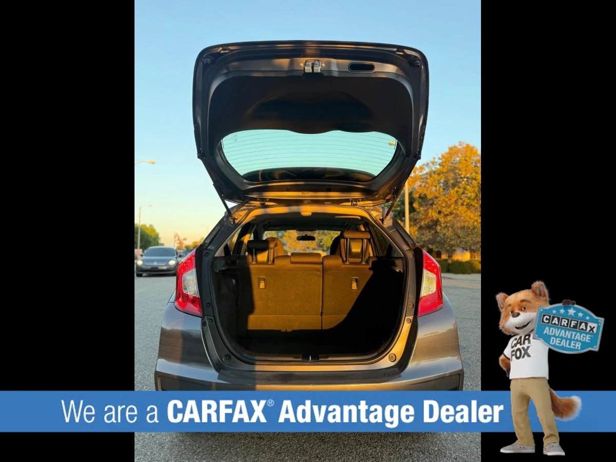 Used 2019 Honda Fit LX image 31