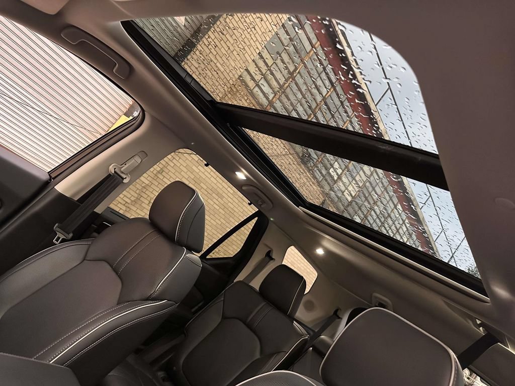 Used 2023 Honda Pilot Elite image 15