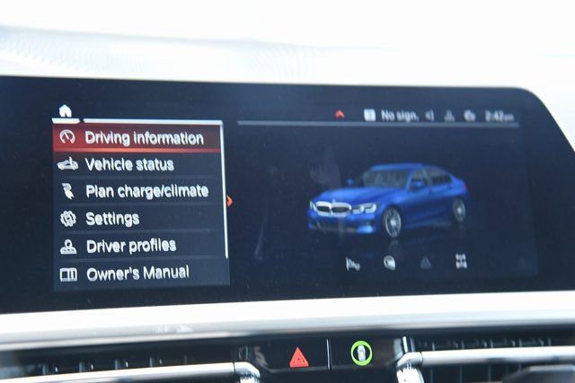 Used 2021 BMW 330e xDrive w/ Premium Package image 29