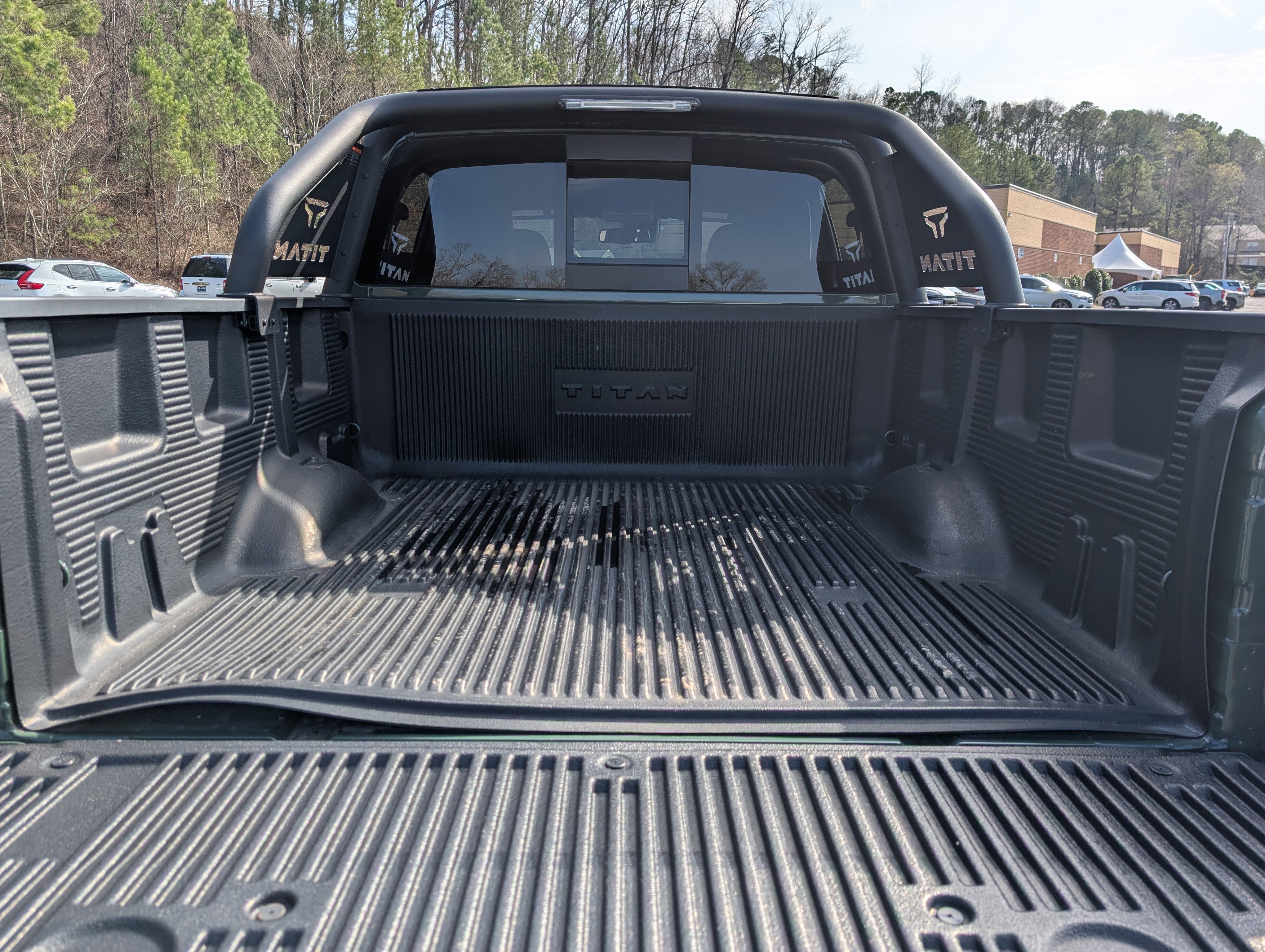 Used 2024 Nissan Titan SV w/ SV Bronze Edition Package image 18
