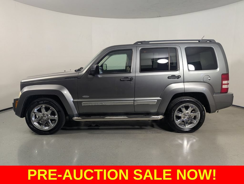 Used 2012 Jeep Liberty Sport RWD image 4