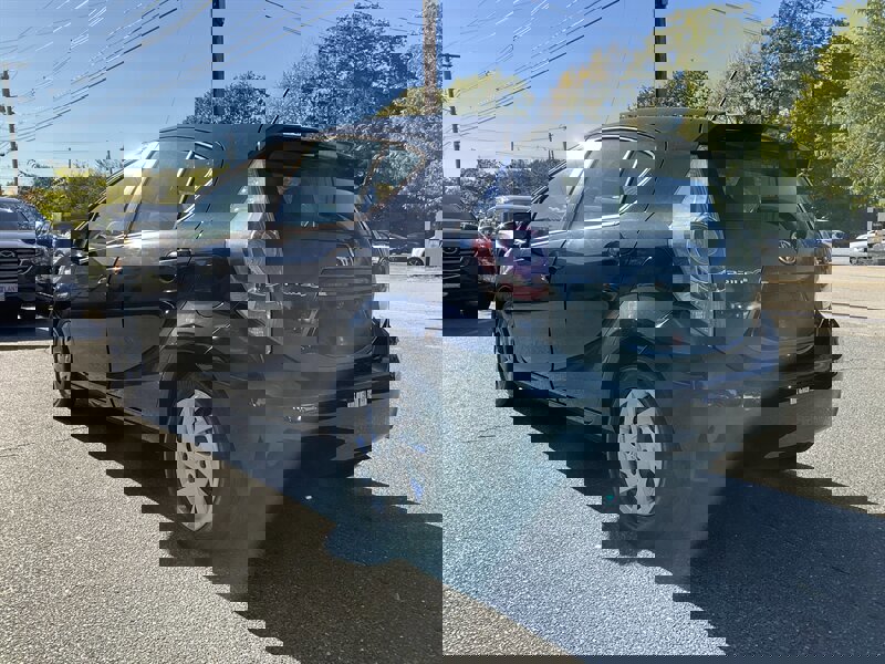 Used 2012 Toyota Prius C One image 8