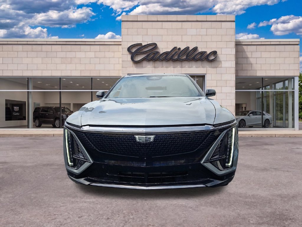 Used 2024 Cadillac Lyriq Sport w/ LPO, Floor Liner Package AWD/4WD image 3
