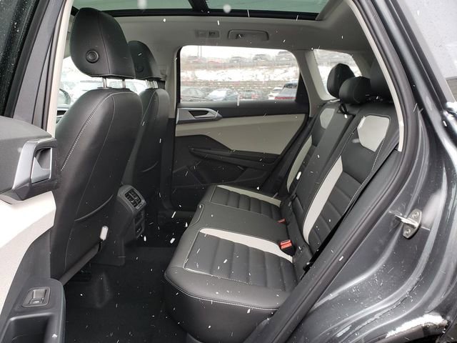 New 2026 Volkswagen Taos SEL image 8