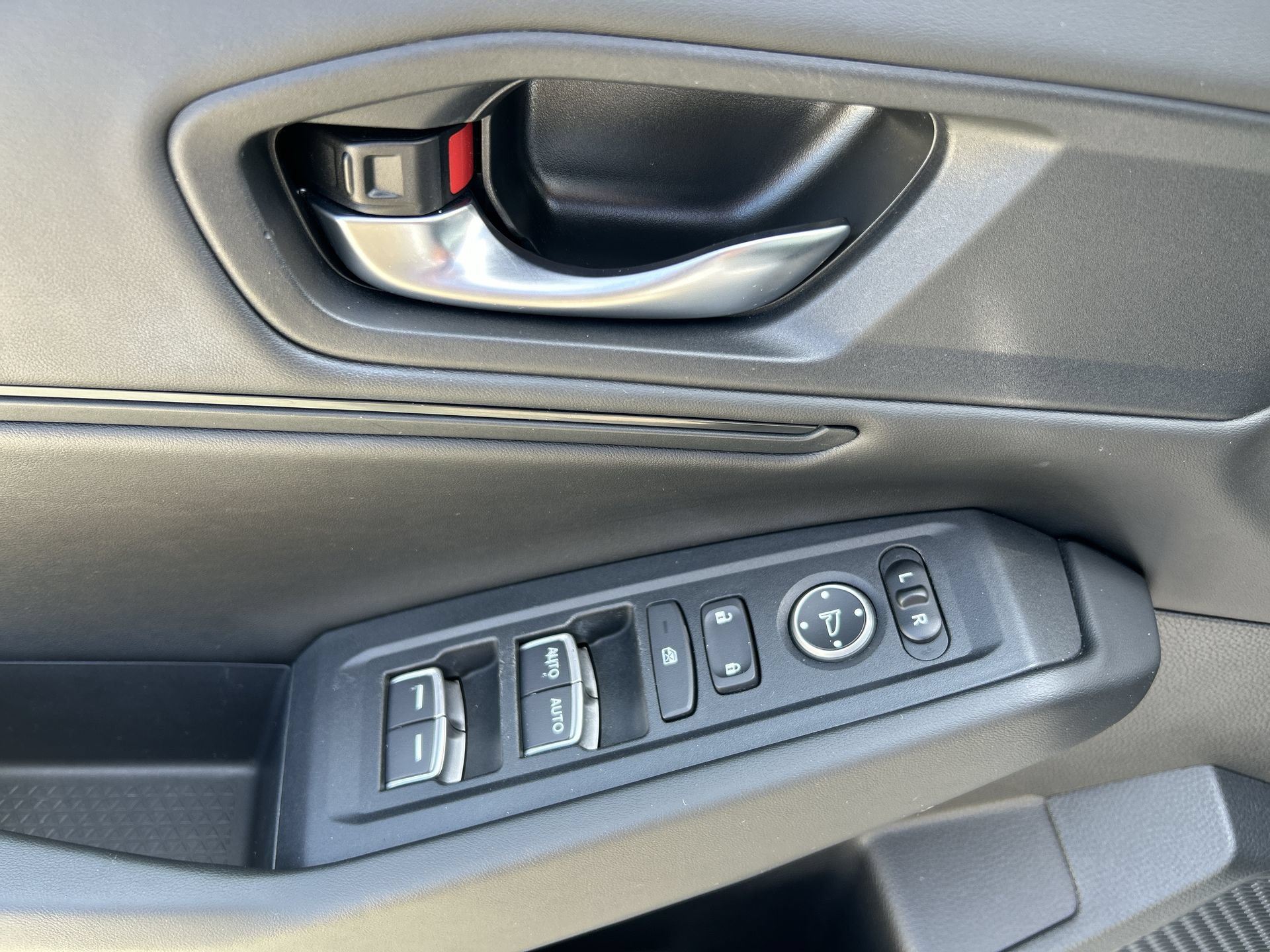 Used 2023 Honda Accord EX image 15