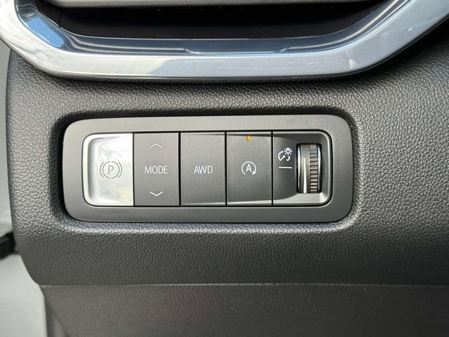 Certified 2024 GMC Acadia Denali w/ LPO, Floor Liner Package image 22