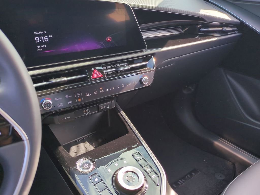 New 2026 Kia Niro Wind FWD image 13