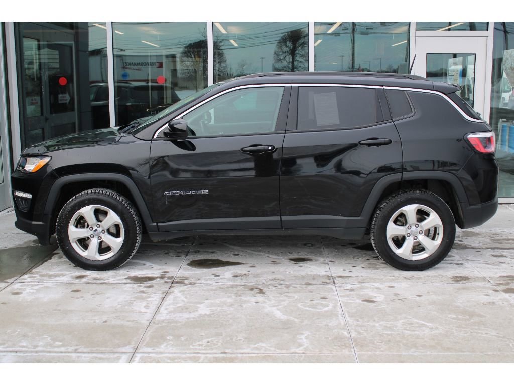 Used 2018 Jeep Compass Latitude w/ Cold Weather Group image 4