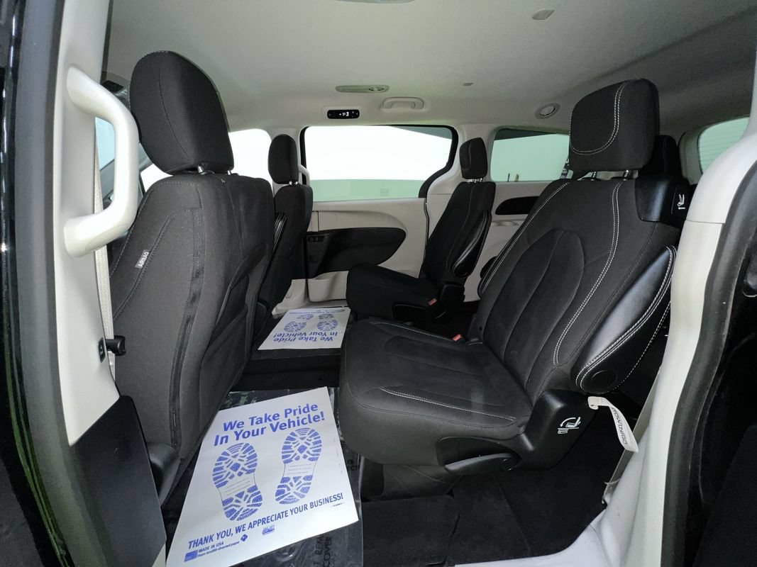 Used 2024 Chrysler Voyager LX FWD image 25