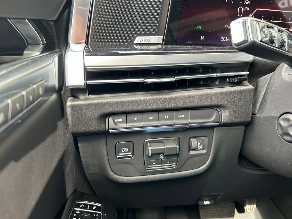 Used 2026 Cadillac Escalade ESV Sport w/ LPO, Floor Liner Package AWD/4WD image 29