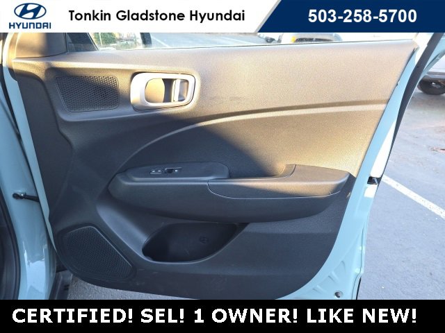 Certified 2025 Hyundai Venue SEL image 19