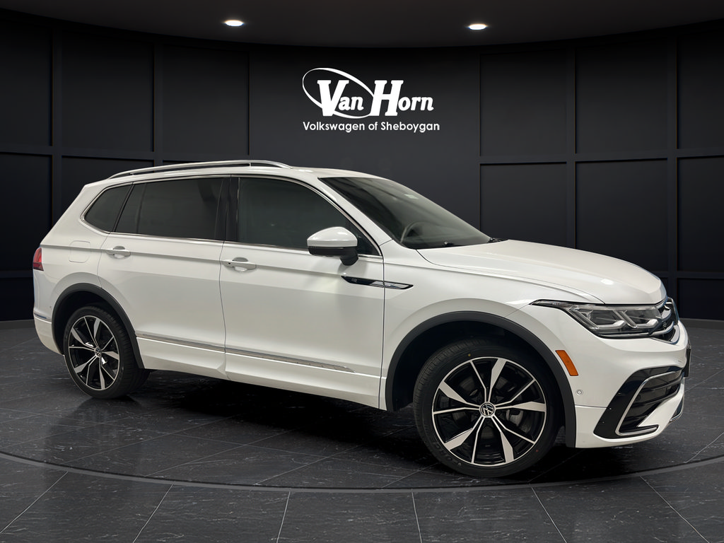 Used 2024 Volkswagen Tiguan SEL R-Line AWD/4WD image 1
