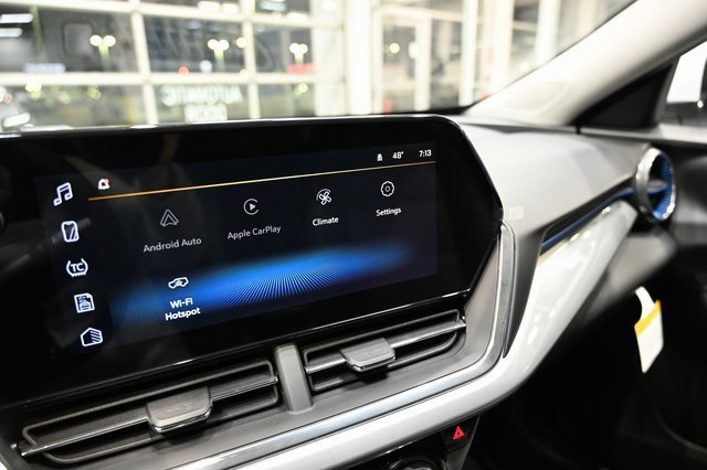 New 2026 GMC Canyon Elevation w/ Convenience Package image 15