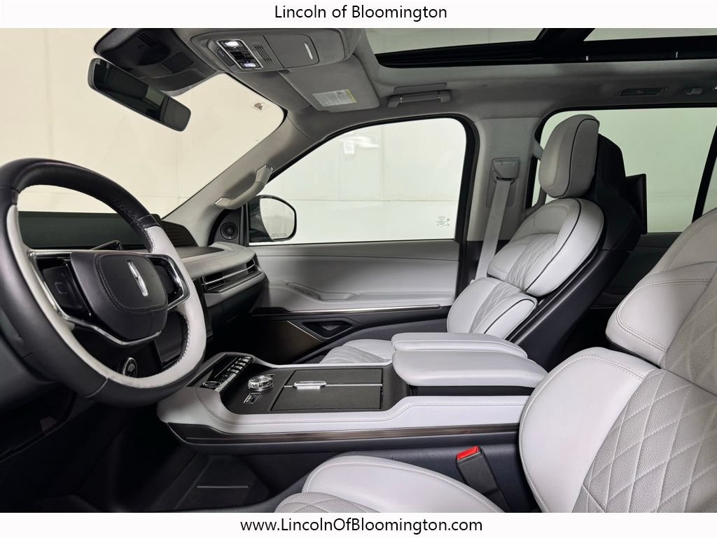 Certified 2025 Lincoln Navigator L Black Label AWD/4WD image 39