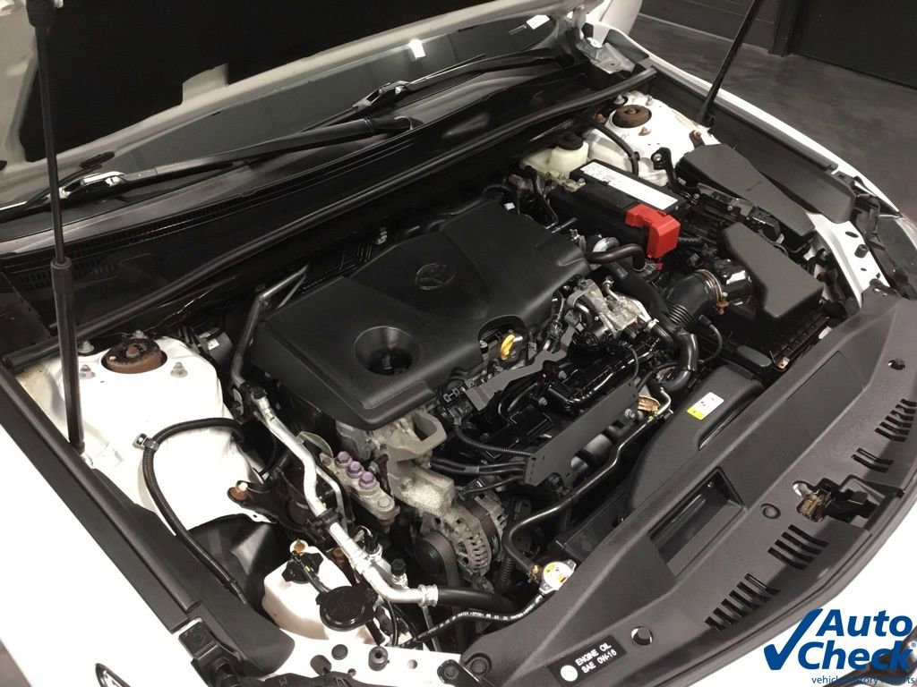 Used 2020 Toyota Camry XLE image 38