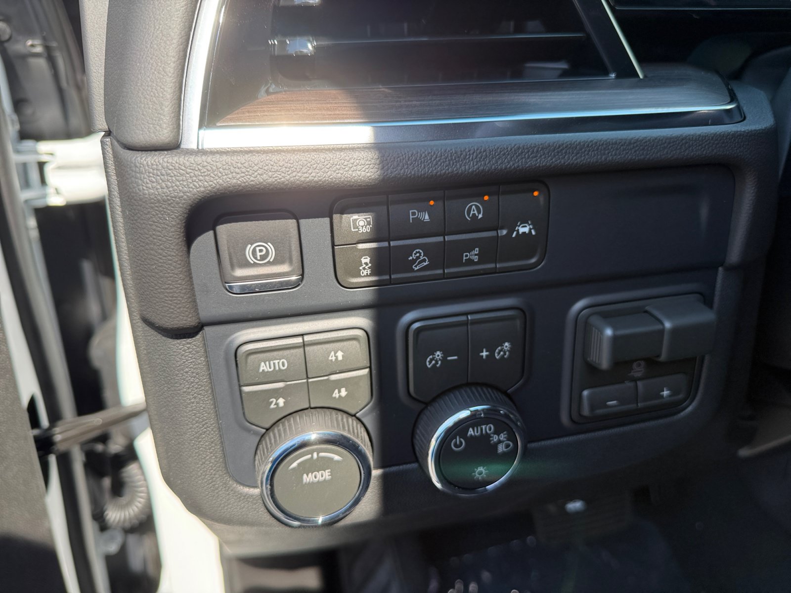 New 2026 Chevrolet Tahoe LS AWD/4WD image 18