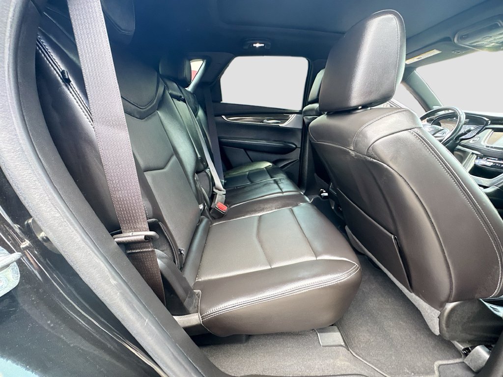 Used 2024 Cadillac XT5 Sportv w/ Technology Package AWD/4WD image 27
