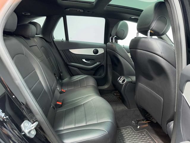 Used 2020 Mercedes-Benz GLC 300 image 14