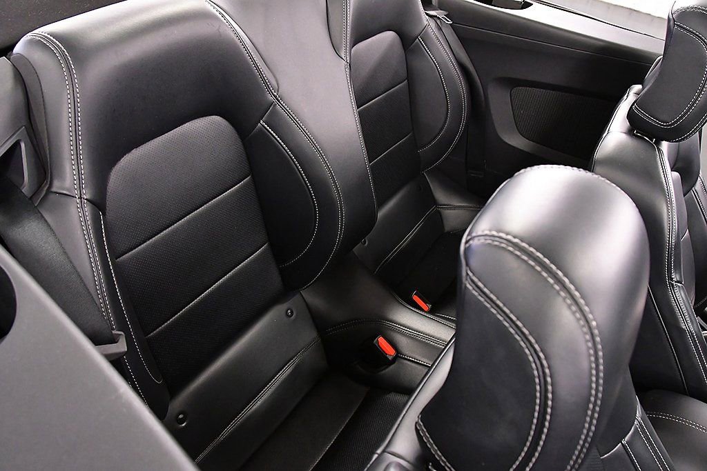Used 2025 Ford Mustang Premium image 25