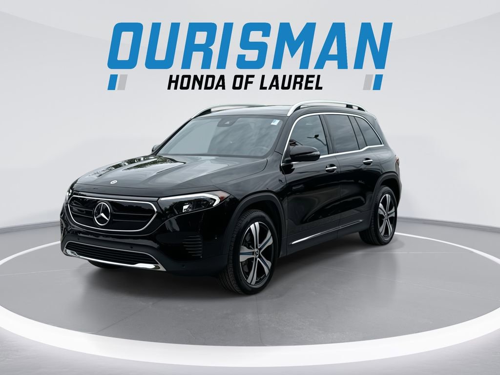 Used 2023 Mercedes-Benz EQB 350 4MATIC SUV image 4