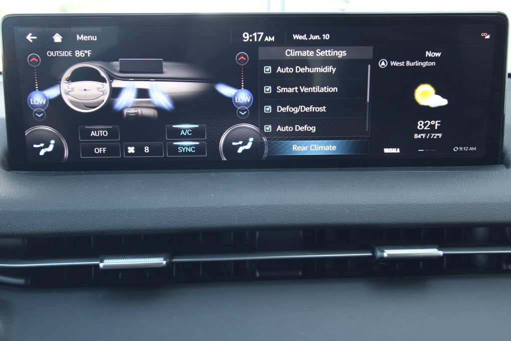 Used 2024 Genesis GV70 2.5T w/ Advanced Package AWD/4WD image 34